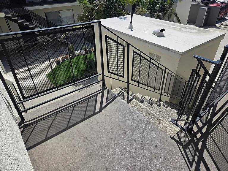 580 E Pleasant St #5 — Photo 8