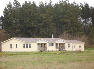 3758 Hoffman Rd, Oak Harbor, WA 98277