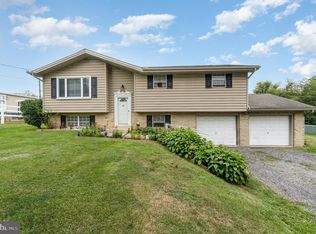 63 Conrad Rd, Carlisle, PA 17015