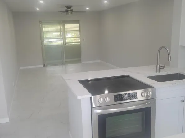 2101 NE 1st Court #101, Boynton Beach, FL 33435