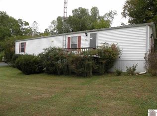 42 Curve Rd, Eddyville, KY 42038