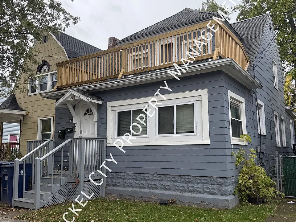 105 Mayer Ave #UPPER
