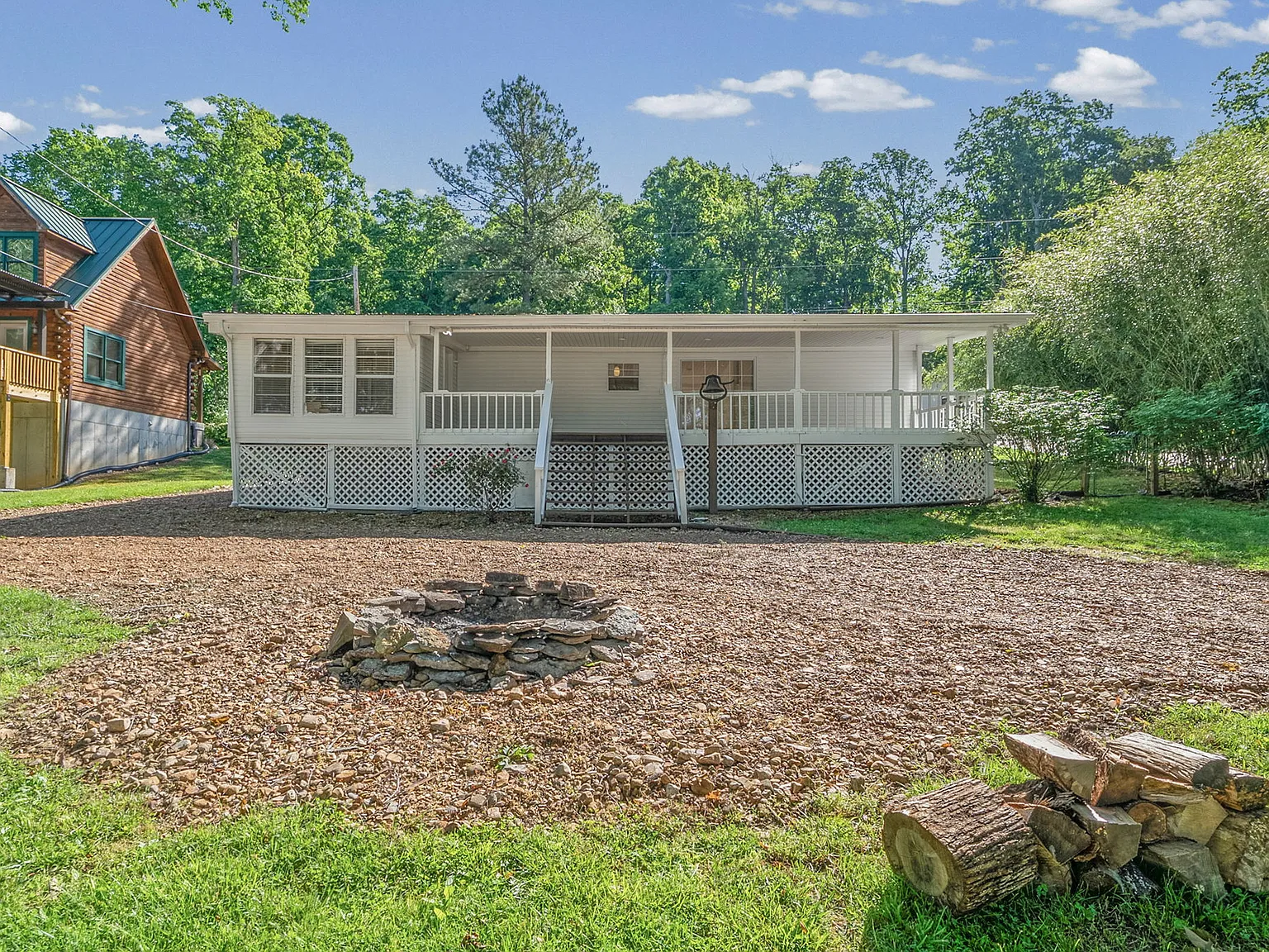 3 bed, 1450 sqft, $2,195 — Photo 4