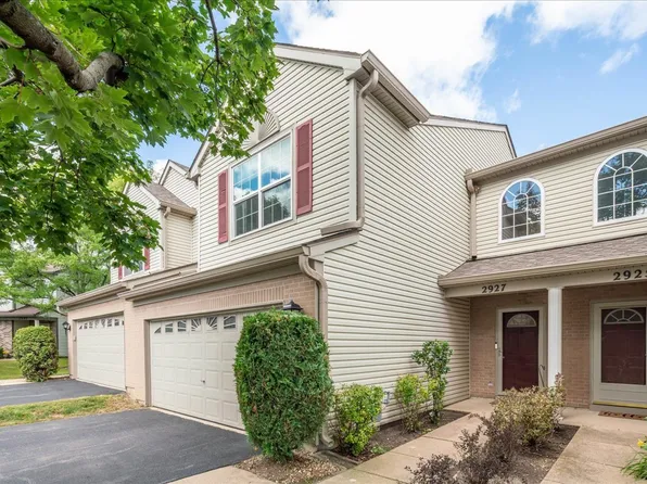 2927 Caldwell Ln, Geneva, IL 60134