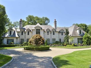 10 Alford Dr, Saddle River, NJ 07458