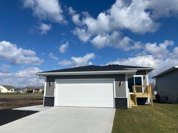 118 Wilder Ln, Ames, IA 50014