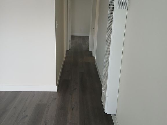 4th image of 3964 Kendall St