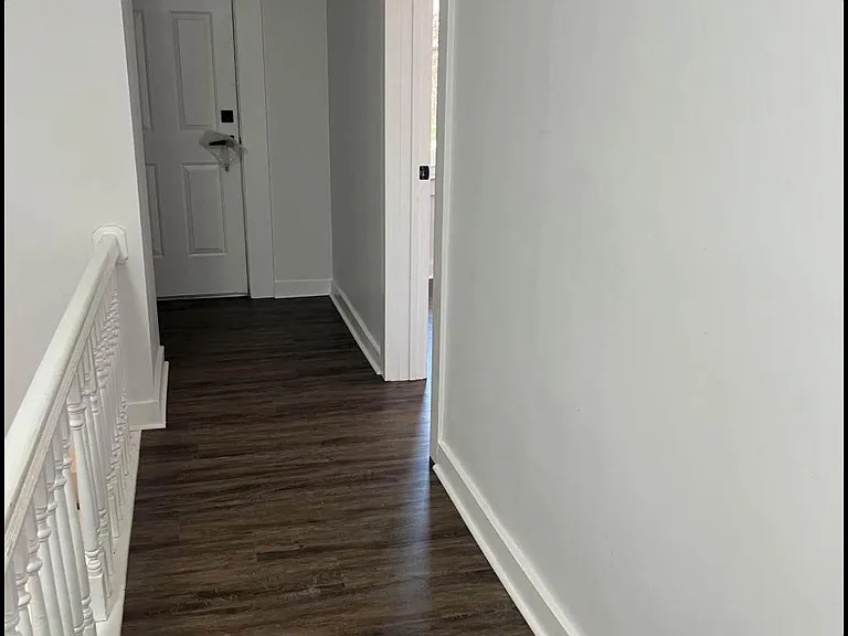 454 Newfield Ave #2 — Photo 2
