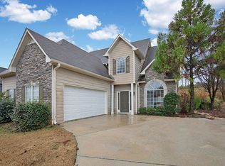 204 Stonebrook Ln, Pelham, AL 35124