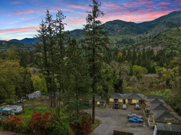 4600 Rogue River Hwy, Grants Pass, OR 97527