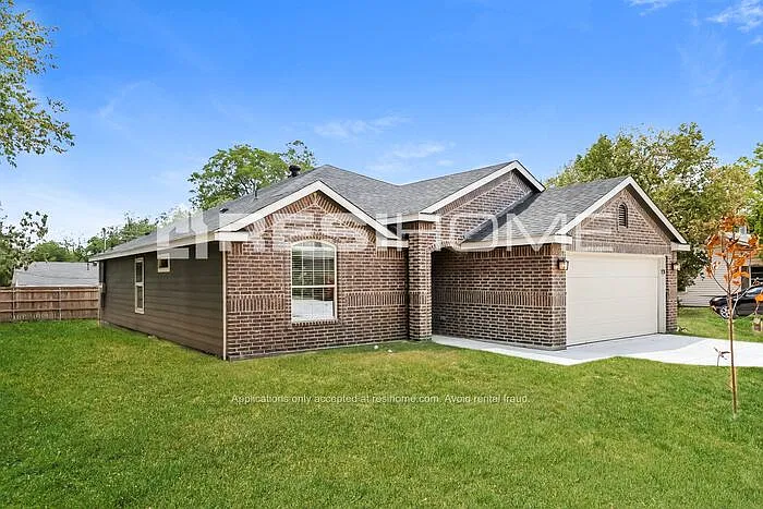 5109 Crowley St — Photo 2