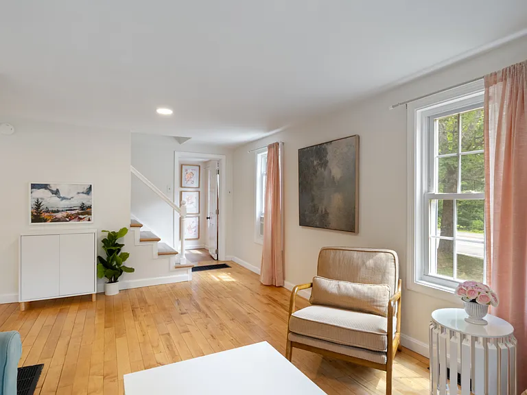 122 Alewive Rd — Photo 10