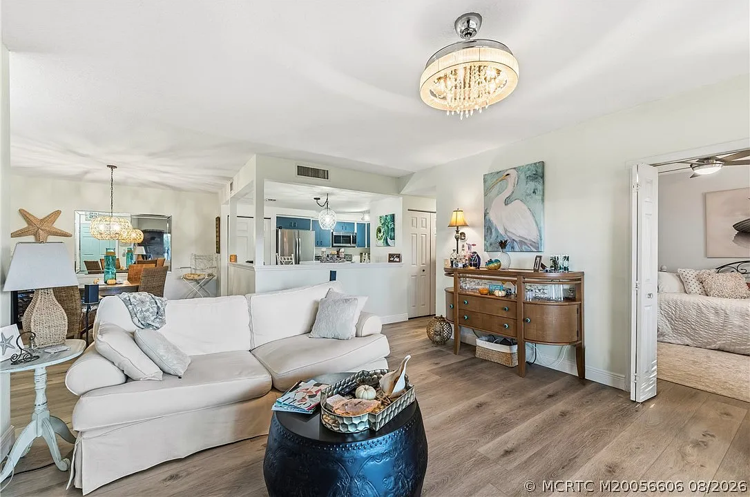 2 bed, 2.0 bath, 1310 sqft, $2,500 — Photo 1