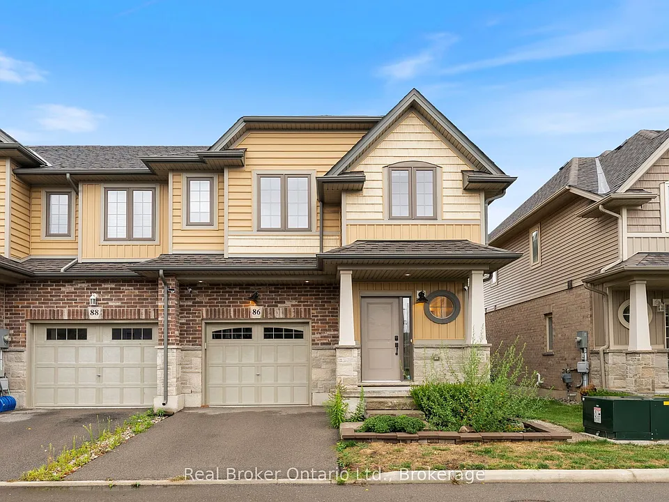 86 Dunrobin Ln