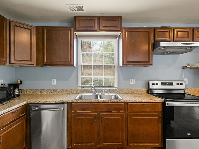 3412 Clayborne Ave — Photo 14