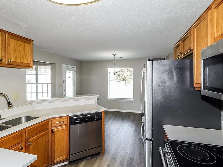 6997 Luxor Ln — Photo 9