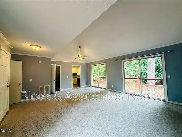 378 Kittery Point — Photo 4