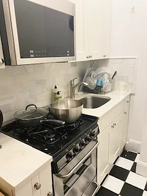 Rented by CitySites Real Estate Group | media 7