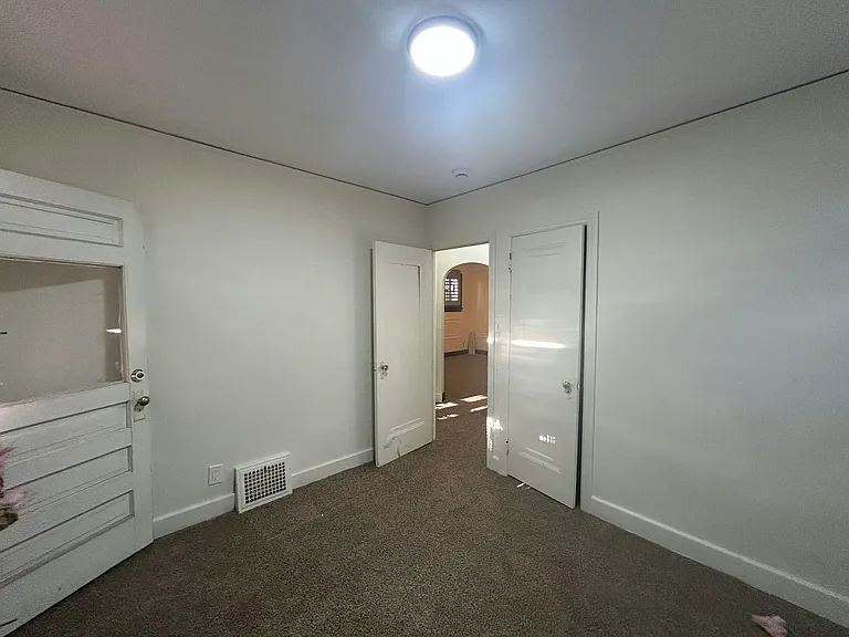 4401 Buckingham Ave #2 — Photo 16