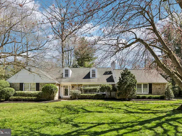 925 Leopard Rd, Rydal, PA 19046