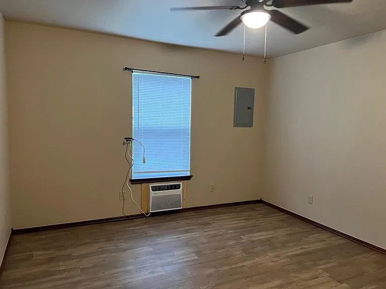 2315 SW H Ave — Photo 10