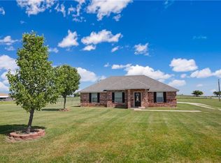 229 Harvey Ln, Decatur, TX 76234