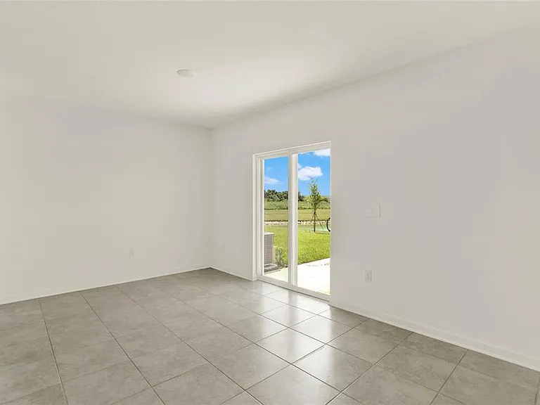 517 Bell Prairie Cir — Photo 8