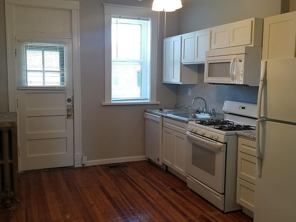 1st image of 3421 Iowa Ave #3421