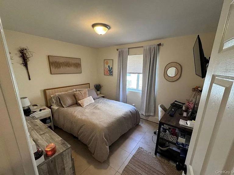 518 E Penn St #GROUND — Photo 12