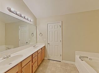 2-2076 Mina Lane Dr #2, Buford, GA 30518