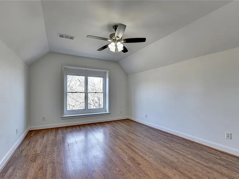 7970 Saint Marlo Fairway Dr — Photo 34