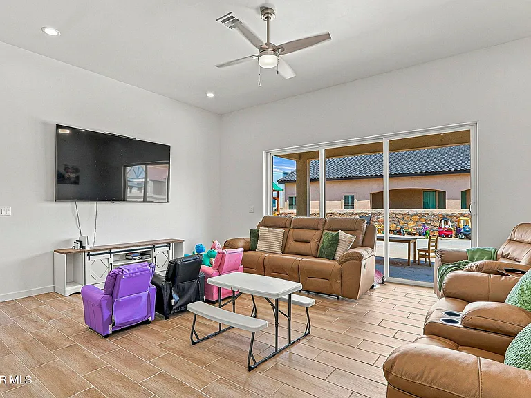 14585 John McNeely Ave — Photo 17