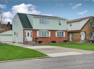 33 Pacific Ave, Lackawanna, NY 14218