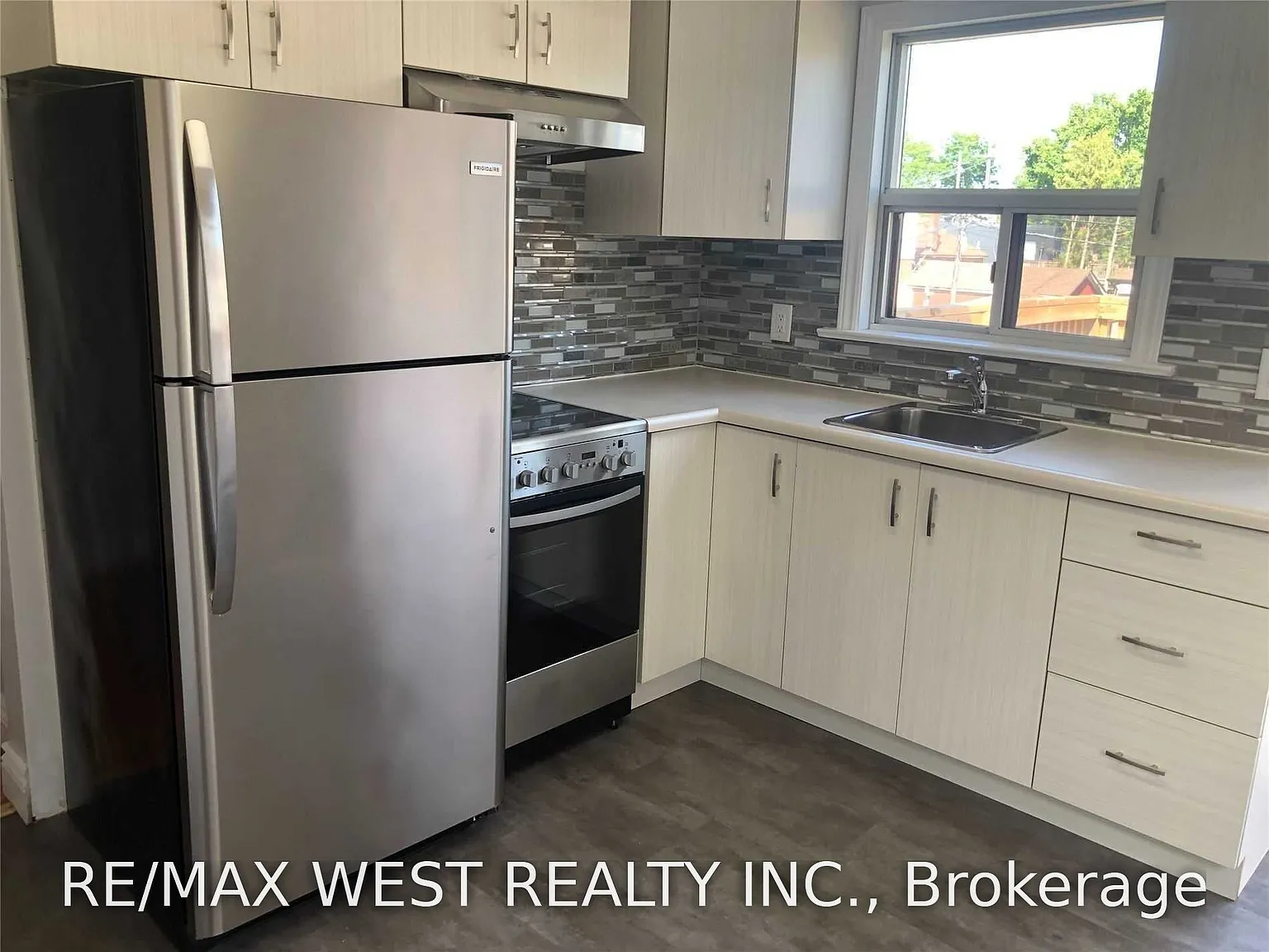2 bed, $2,199 — Photo 2