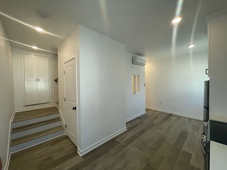 2718 Bomberry St — Photo 4