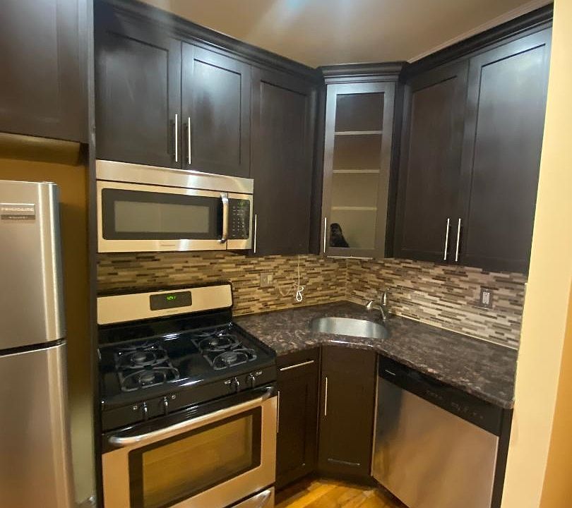 1st image of 206 Washington St APT 3B