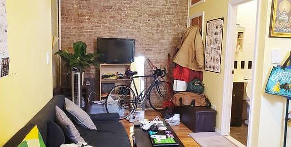 3rd image of 2301 Astoria Blvd APT 2R