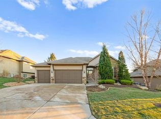 24255 W 121st Ter, Olathe, KS 66061