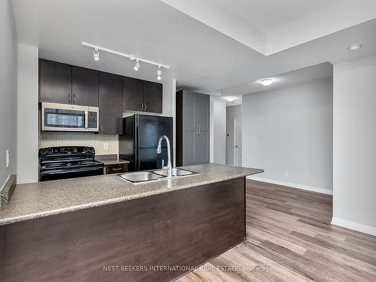 223 Webb Dr #911 — Photo 9