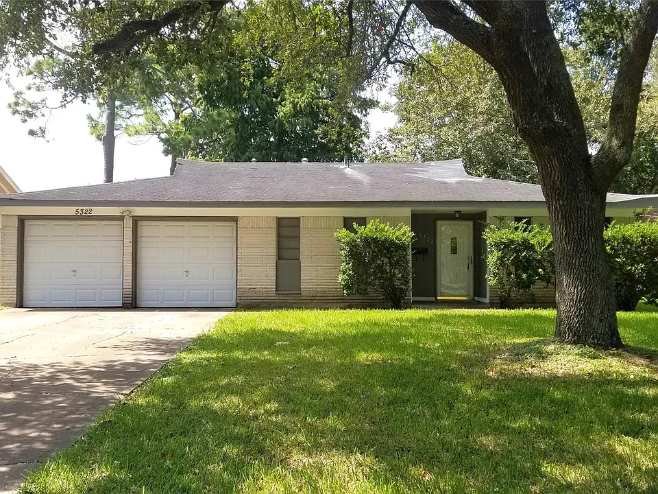 5322 Royal Oak Dr