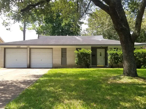 5322 Royal Oak Dr, Texas City, TX 77591