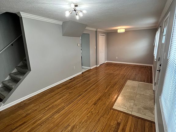 3rd image of 20954 Northwood Ave