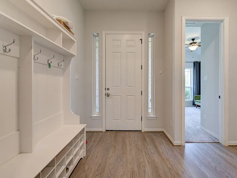 3507 Sunburst Ct — Photo 5