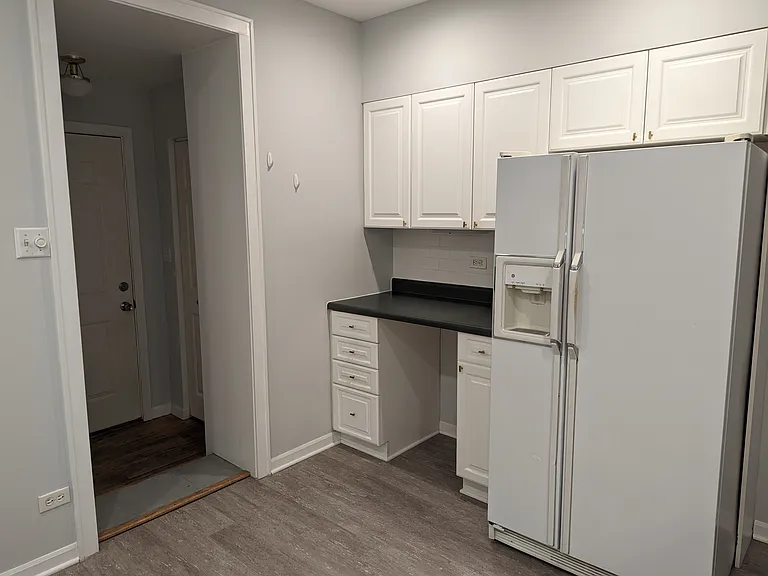 5650 N Spaulding Ave #2 — Photo 4