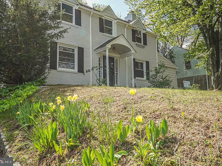 644 Meetinghouse Rd — Photo 2