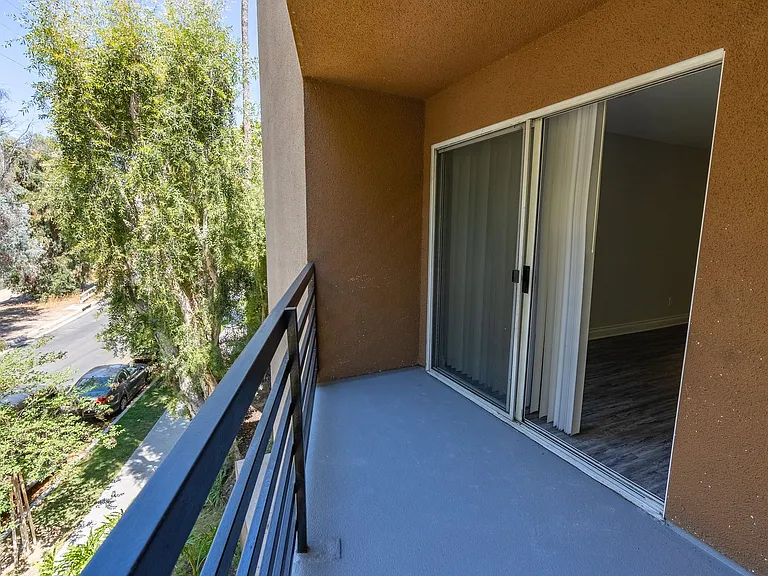 14056 Valleyheart Dr. — Photo 23