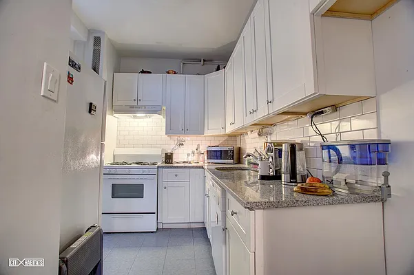 Rented by Citi Habitats | media 13