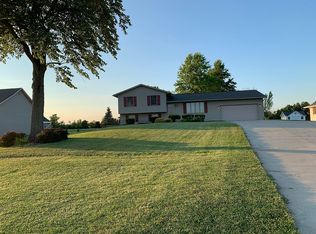311 E Geneva St, Dunkirk, OH