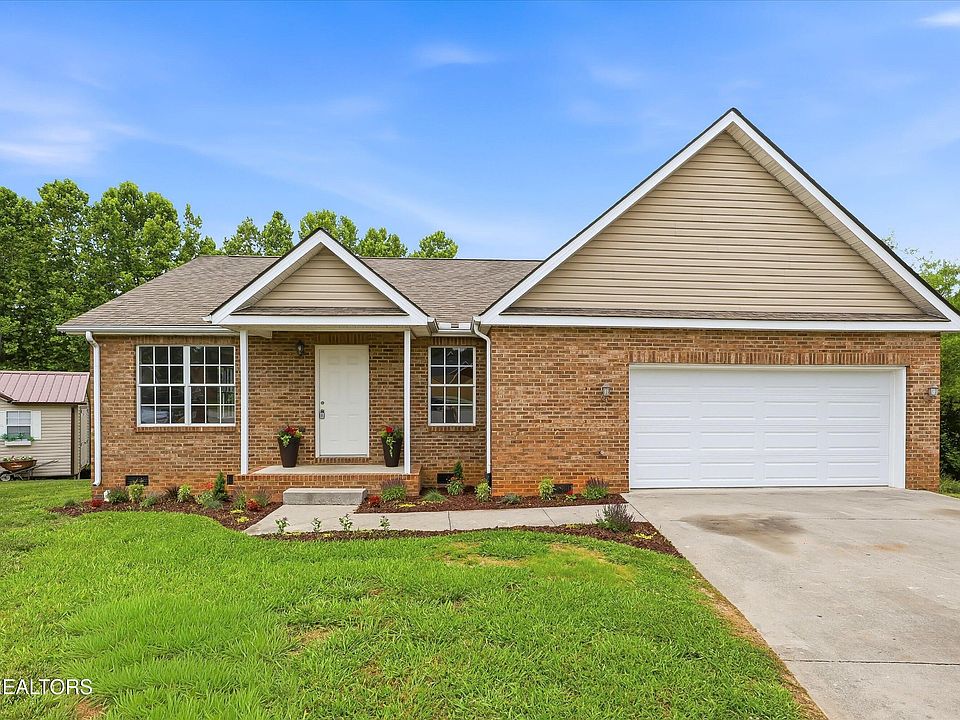 1st image of 4400 Waldon Pond Ln
