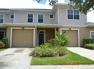 8010 Down Royal Rd, Tampa, FL 33610